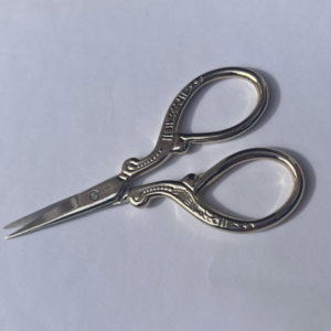 Tijeras peque&ntilde;as